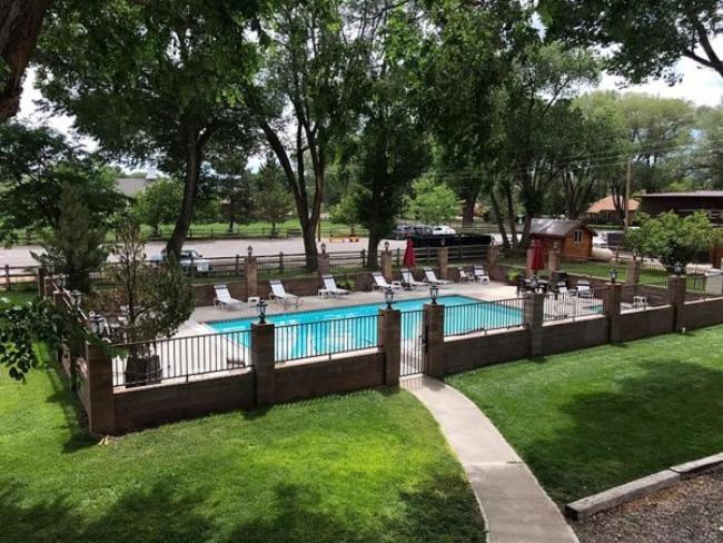 Austin'S Chuckwagon Motel Torrey Ngoại thất bức ảnh